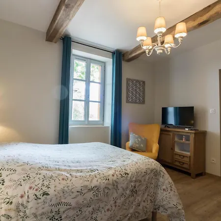 B&B 