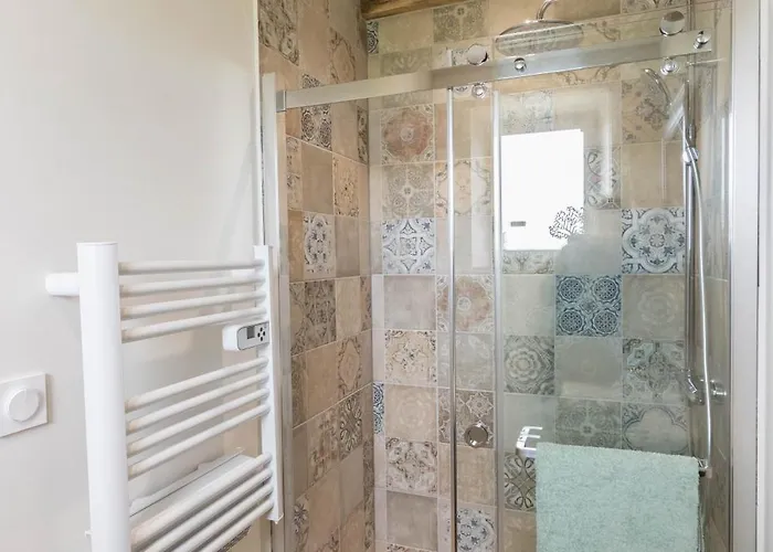 Couette-café La Clef Des Champs Piscine Ortance